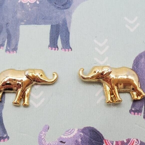 Foxy Originals - Adorable Dainty Elephant Earrings 14k gold plated - Picture 6 of 7